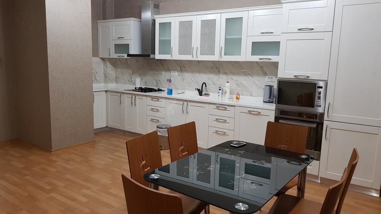 Апартаменты Modern City Center Apartment Баку-28