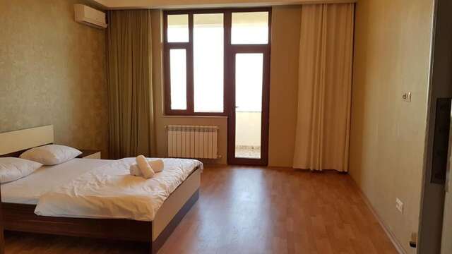 Апартаменты Modern City Center Apartment Баку-64